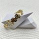 Foto 2: Pulseira Floral Dourada com Detalhes em Branco e Dourado